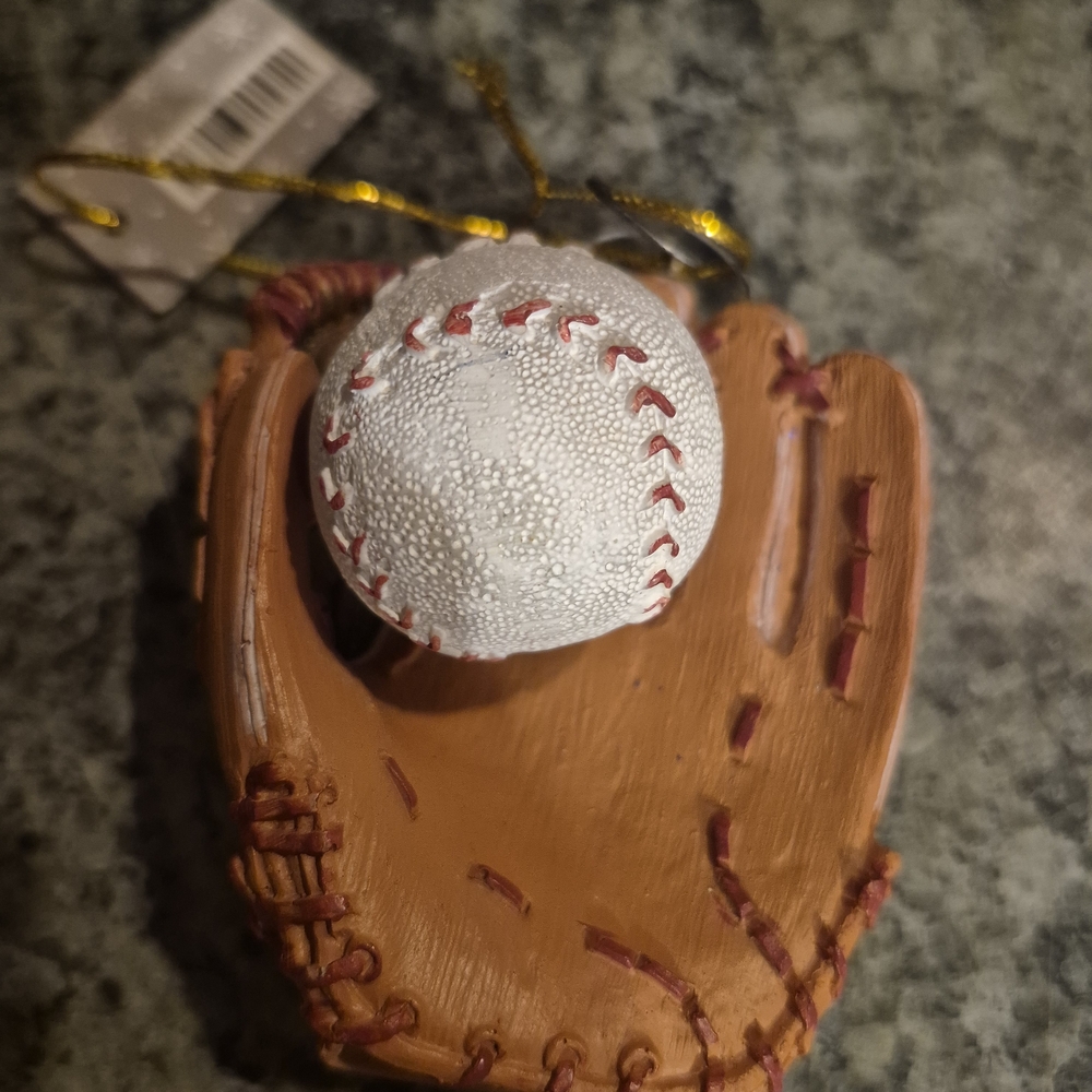 Baseball Glove Ornament with Ball